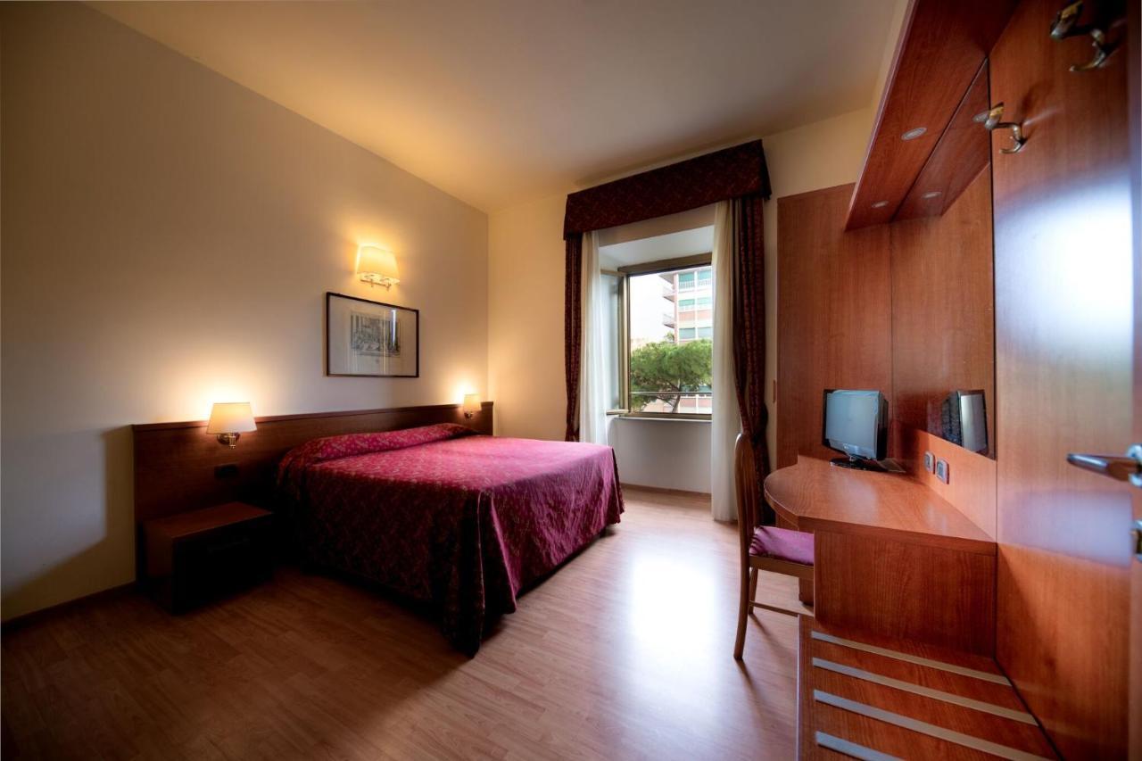 Domus Appia 154 B&B Рим Экстерьер фото