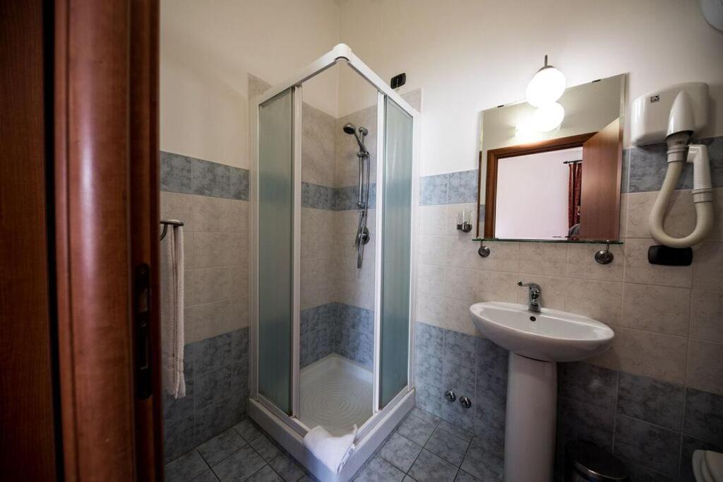 Domus Appia 154 B&B Рим Экстерьер фото